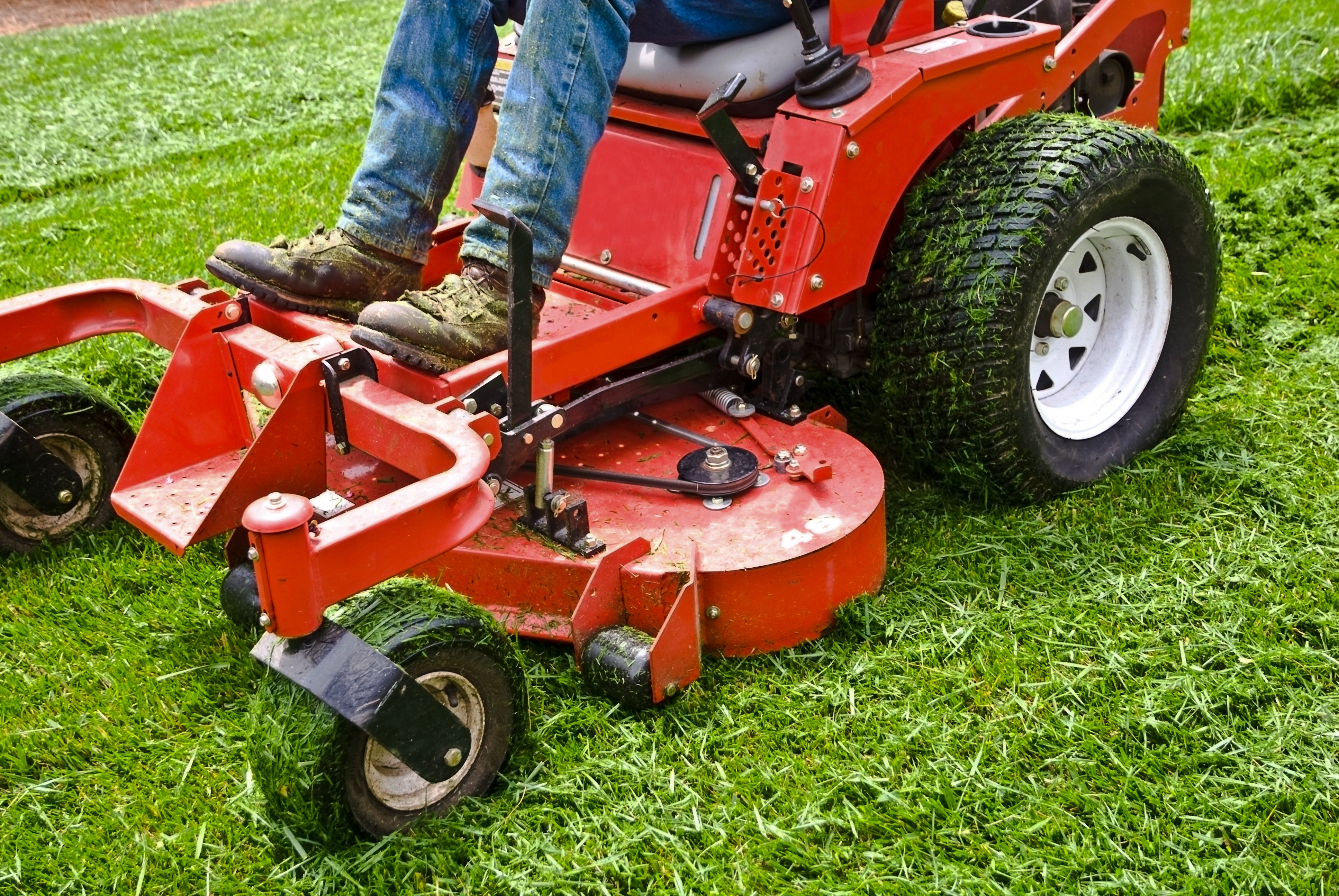 GET THE PARTS YOU NEED FAST TO KEEP YOUR BUSINESS MOVING