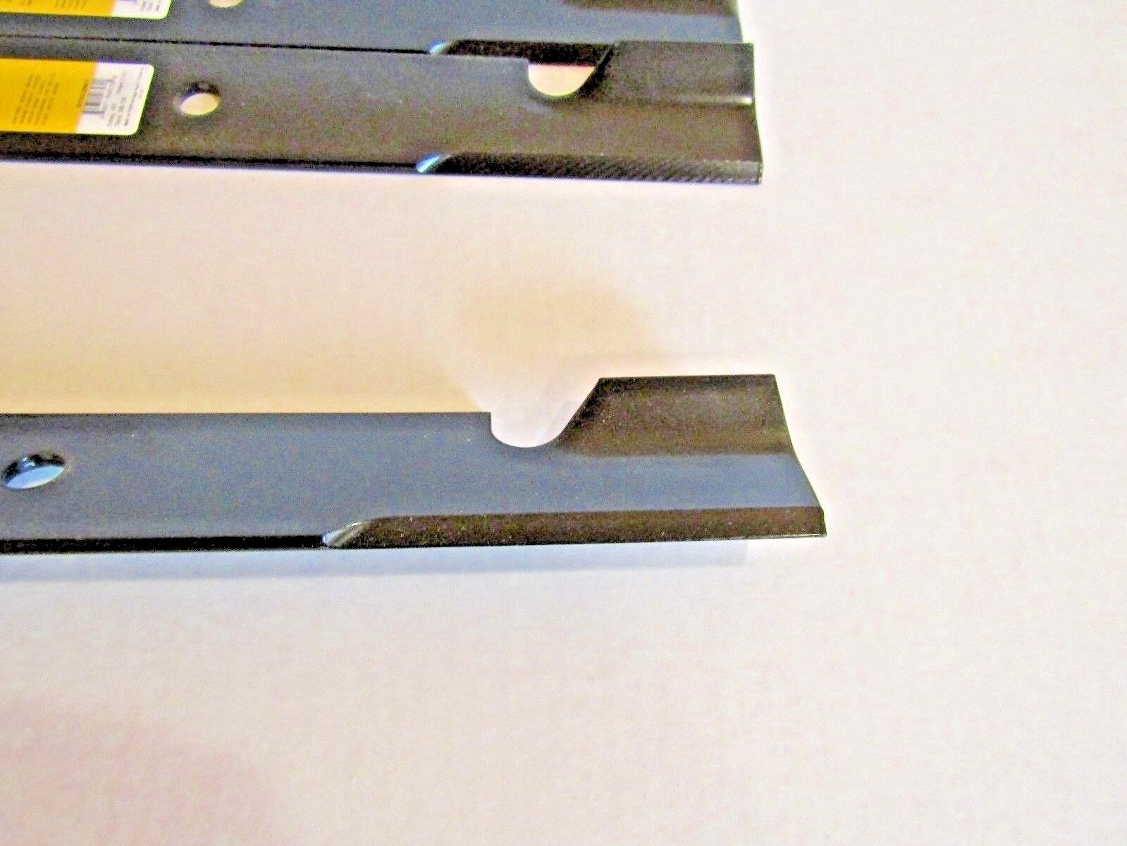 3 USA XHT HD USA BLADES 52" GRAVELY 03253800 18" X 2-1/2" X 5/8" CENTER HOLE