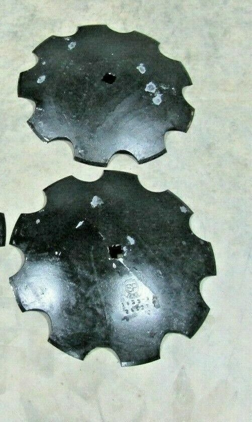 2) 18" DISC HARROW BLADE NOTCHED 3.5MM (9 GAUGE) 1" SQUARE OR 1-1/8" SQUARE AXLE
