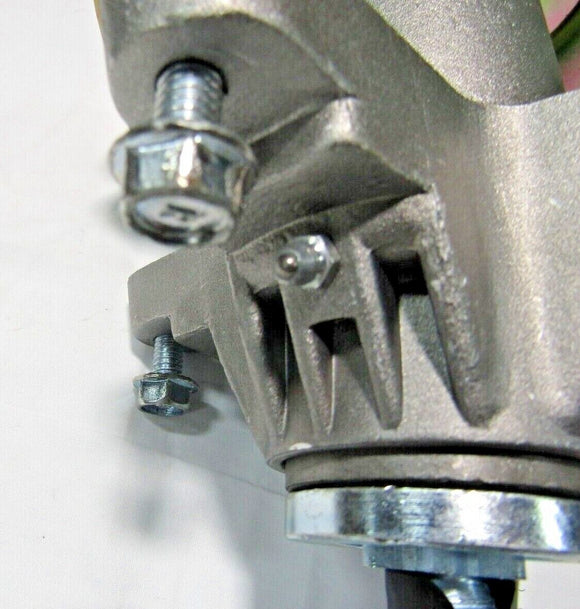 Spindle for MTD 918-04126B Cub Cadet Troy-Bilt 50" Deck 918-04125B 618-04126