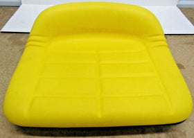 Seat will fit John Deere TY15862 F510 F525 RX73 RX75 108 111 111H 112H 112L